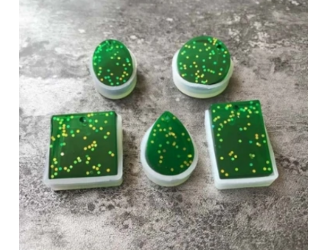 Silikoninė forma - "Rinkinys pakabukams- 5vnt." Nr. 213 pristatymas per 1-4 d.d.